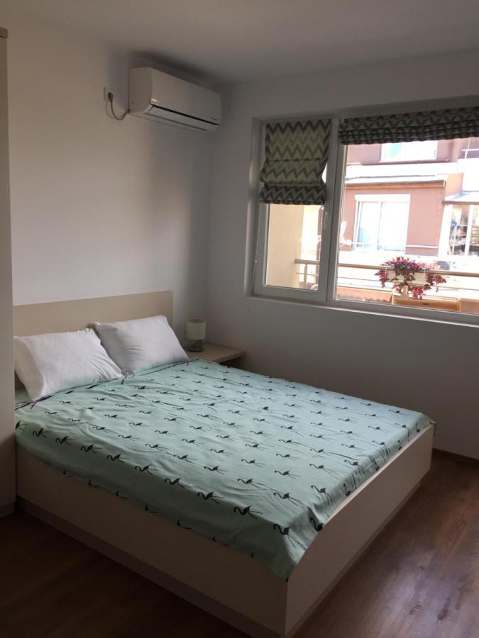 Dione Apartment *